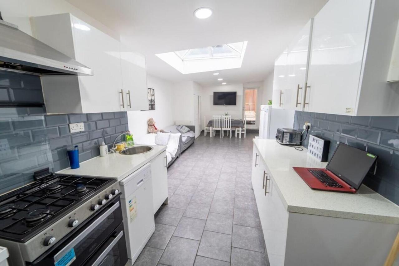Studio Close To Selly Oak Train Station Birmingham Exterior photo