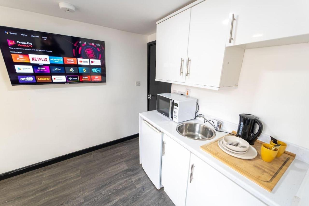 Studio Close To Selly Oak Train Station Birmingham Exterior photo